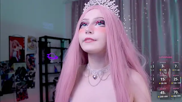 Carolina Leep online show from October 10, 2:44 pm