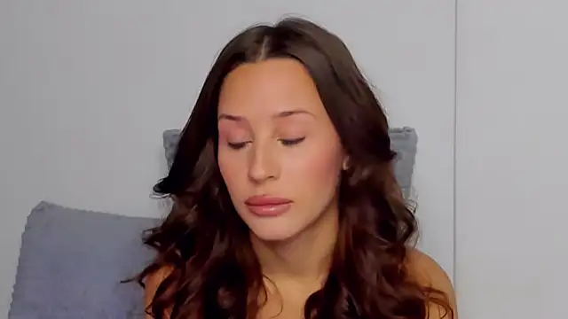 SelenaRousey online show from December 22, 10:07 am