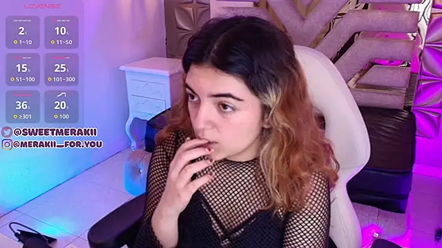 meraki fraise online show from December 5, 8:21 pm