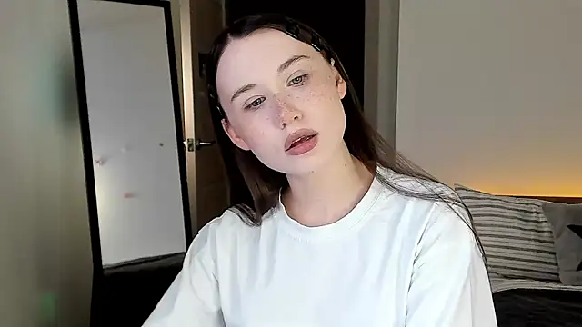 Stella Sunny online show from February 24, 3:32 pm