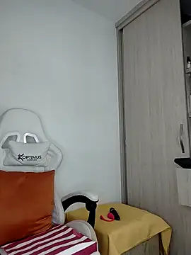 natalie cowens online show from October 28, 5:30 pm