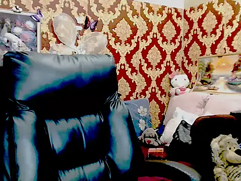 Indiancatz2 online show from December 5, 7:15 pm