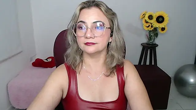 Ghada milf online show from February 11, 7:26 pm