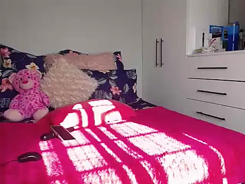 Amberbela online show from September 16, 6:21 am