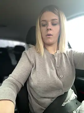 Love Bri online show from November 5, 10:09 am