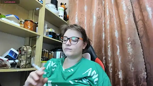 Seductive She Wolf online show from March 11, 5:04 pm