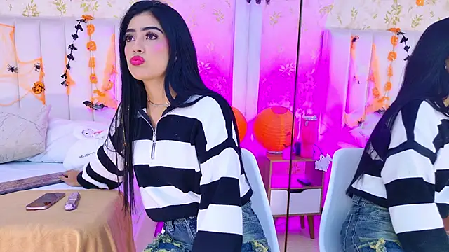 Mia-Monroe online show from November 3, 2:59 am