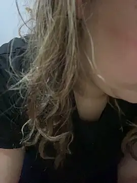 yassminsexy22 online show from March 6, 8:37 pm