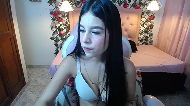 LucyCute 1 online show from January 5, 5:27 pm