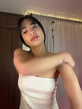 lina pink online show from March 27, 3:19 am