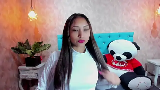 MadelineDoll online show from February 21, 2:18 pm