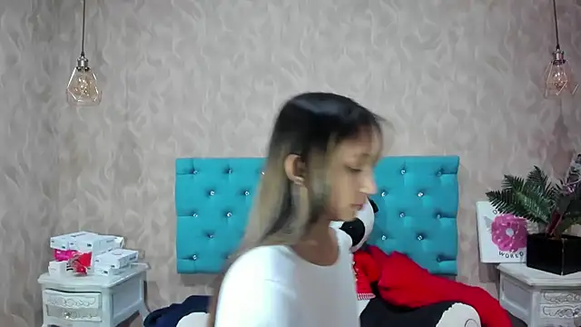 MadelineDoll online show from November 6, 5:52 pm