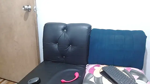 charlotte slut online show from November 24, 6:15 am