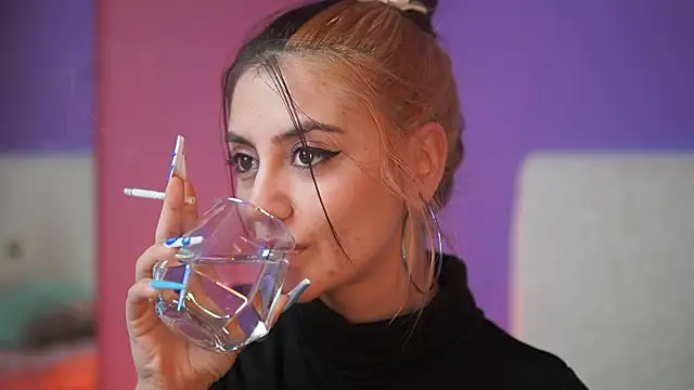 SabrinaHope online show from November 15, 5:08 am