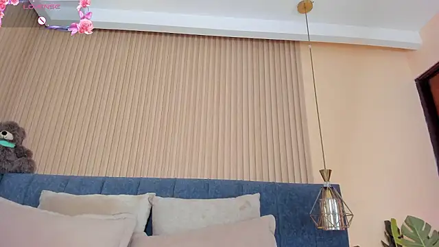 kathecute   online show from February 7, 7:12 am