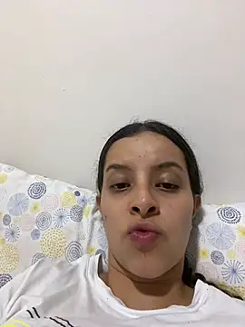 majosmith01 online show from April 21, 11:45 pm