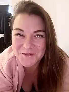 LunikaLunaX online show from January 11, 9:47 am