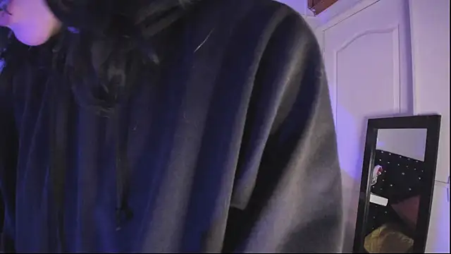 Ghosty Doll online show from December 4, 8:31 pm