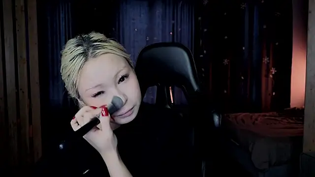 RileyMee online show from February 14, 3:30 am