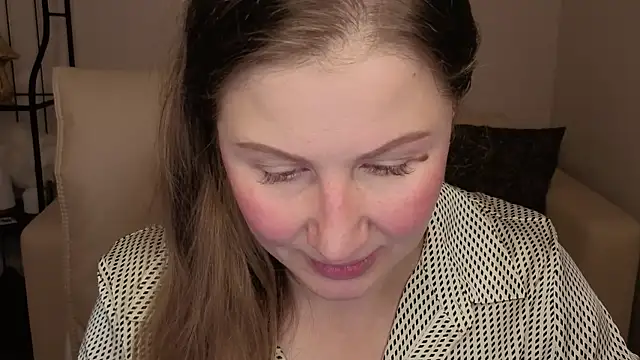 Snapshot of Helens_love chatting on October 16, 1:30 am Helens love online show from October 16, 1:30 am