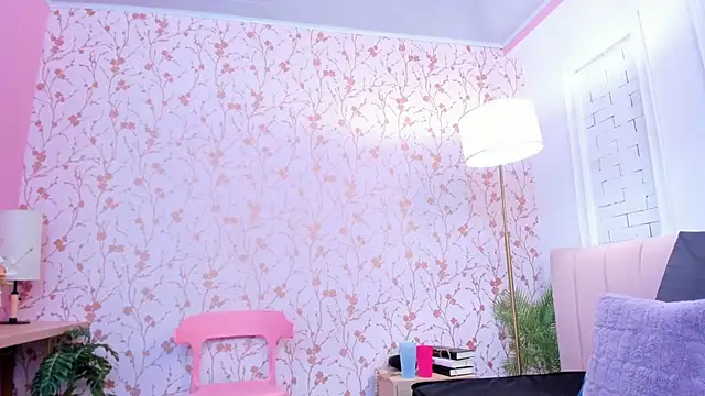 amber-hill online show from January 9, 7:18 pm