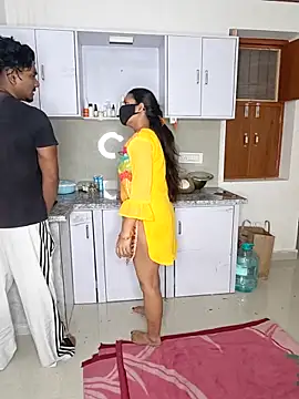 riya190 online show from April 16, 5:12 pm