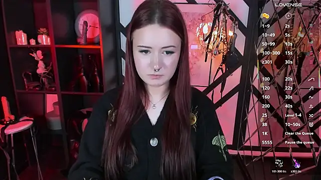 Lily Moonlight online show from March 29, 2:49 pm