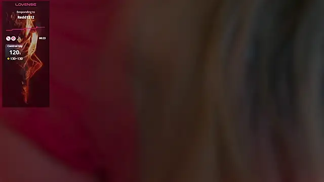 ZoeMesmerize online show from March 25, 2:31 pm