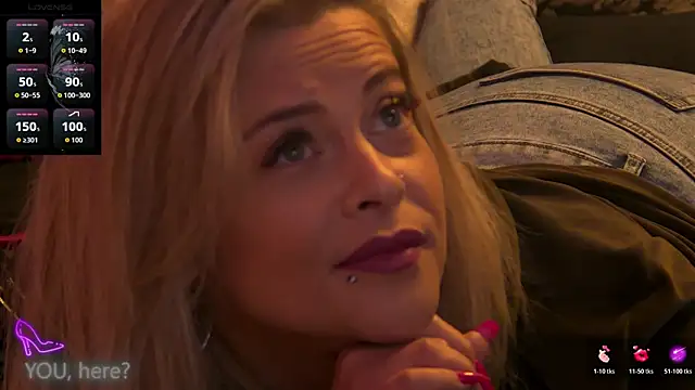 ZoeMesmerize online show from October 29, 7:34 am