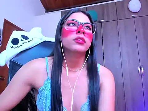  ALLYSON18  online show from October 26, 2:01 pm