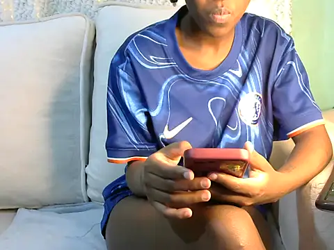 Snapshot of Caryyyl chatting on October 13, 7:22 am Caryyyl online show from October 13, 7:22 am