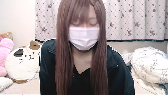  hiyor  online show from March 11, 5:04 pm