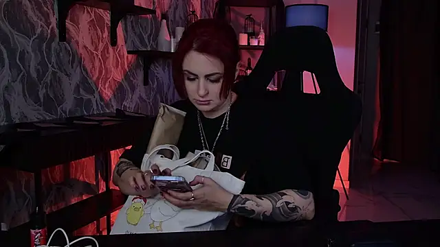 Lana  May online show from December 17, 9:13 am