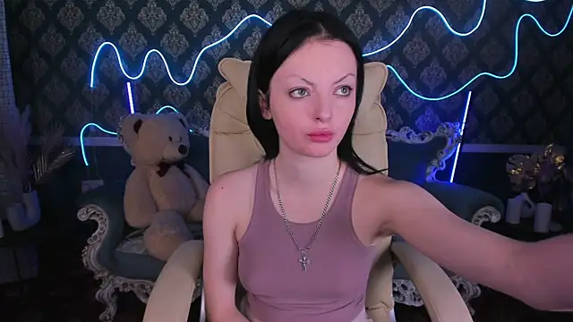 Daisy Delight online show from October 31, 8:24 pm