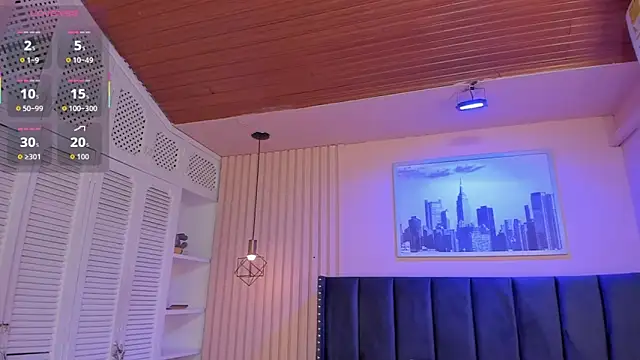 viiolett lee online show from October 26, 11:22 pm