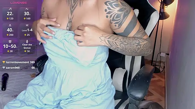 kimjisooo online show from May 15, 11:40 pm