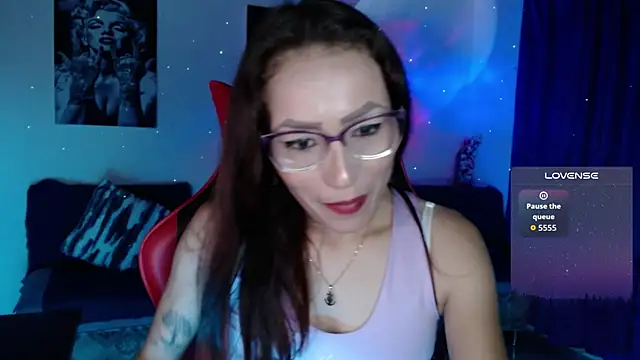 Sara-Guzman1 online show from March 22, 8:31 am