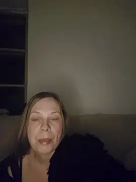 katiestevens online show from February 13, 10:11 pm