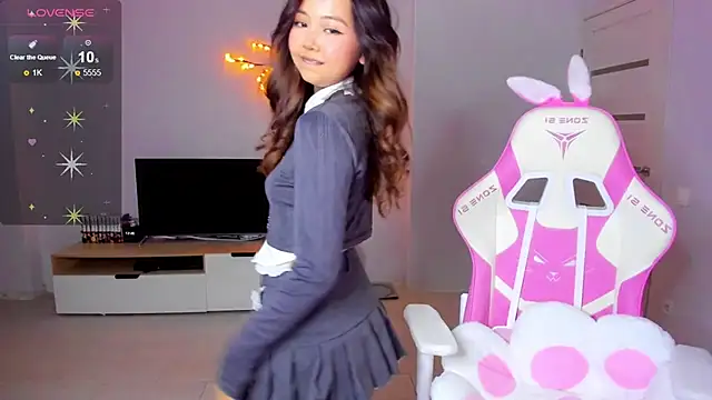 Fluffy Rose online show from October 4, 10:58 pm