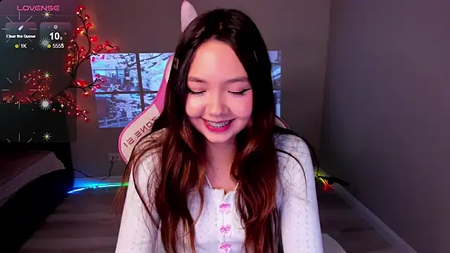 Fluffy Rose online show from November 1, 11:41 pm