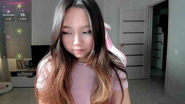 Fluffy Rose online show from February 28, 10:14 am