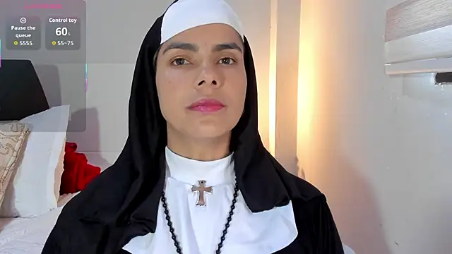 ClaraMariaMon online show from November 25, 5:48 pm