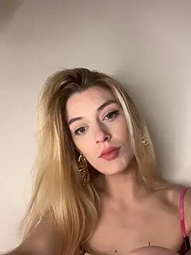 Bellalolahot online show from February 24, 2:59 pm