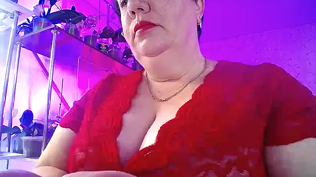  Sweet Woman online show from May 27, 5:15 am