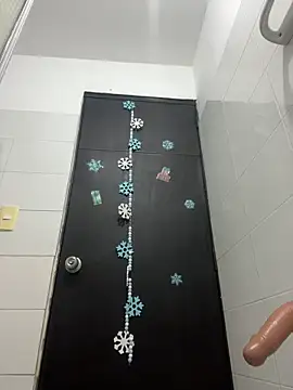 melyescobar online show from December 3, 4:04 am