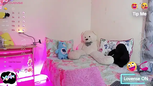 camy roy online show from October 19, 4:36 am