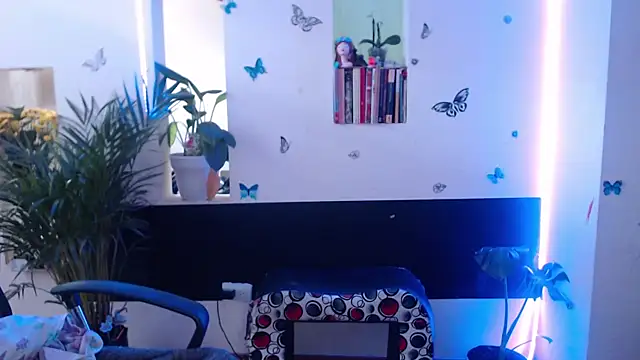 Lia-mitch online show from October 8, 7:51 pm