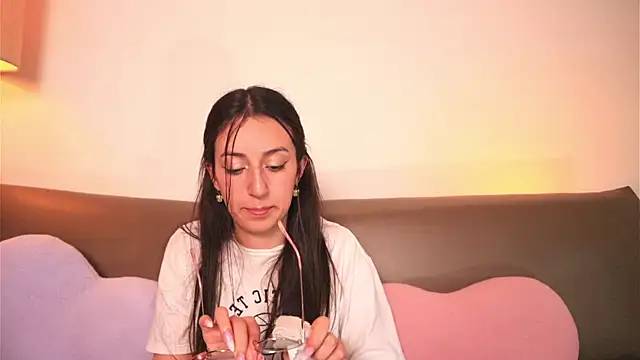 Sweet Sammy  online show from February 17, 7:24 pm