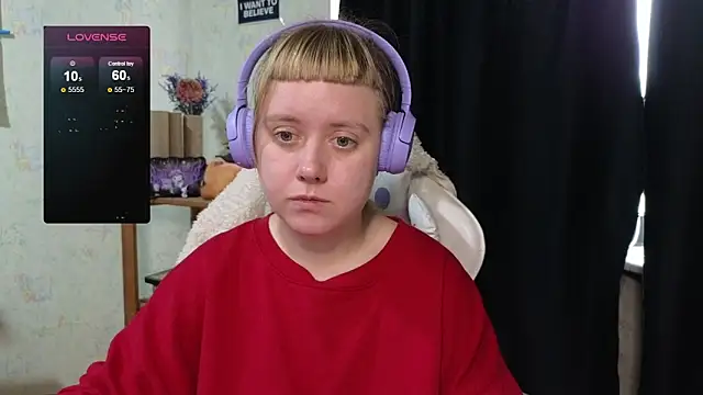 June shy0 online show from October 23, 7:25 am