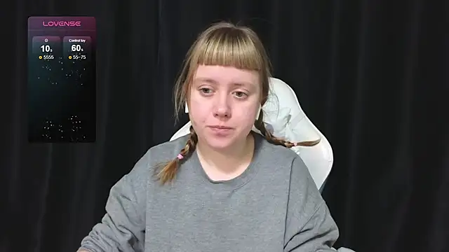 June shy0 online show from December 3, 7:44 am